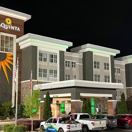La Quinta By Wyndham Forsyth Hotel Exterior photo
