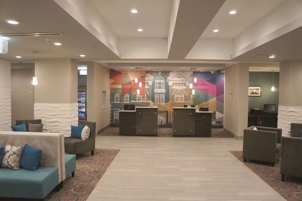 La Quinta By Wyndham Forsyth Hotel Interior photo