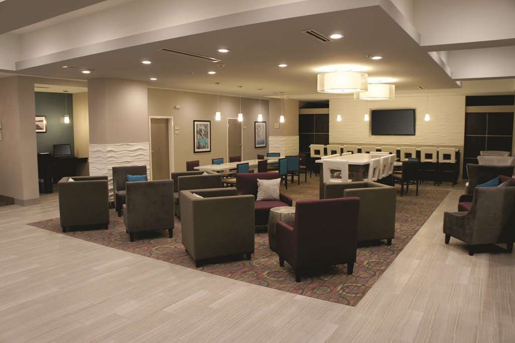 La Quinta By Wyndham Forsyth Hotel Interior photo