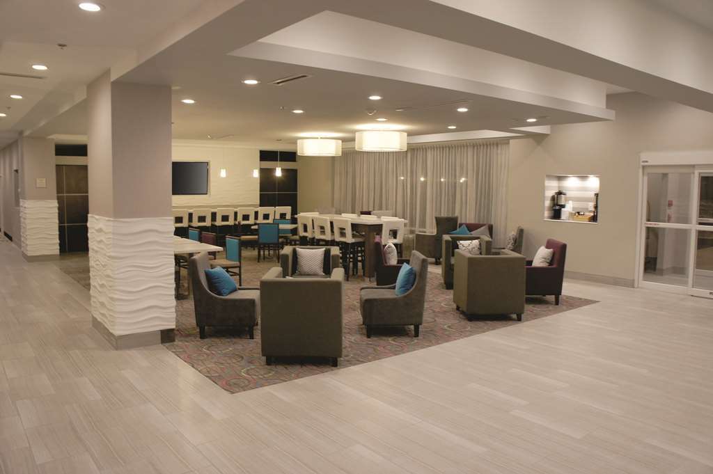 La Quinta By Wyndham Forsyth Hotel Interior photo